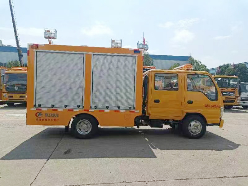 五十鈴雙排藍(lán)牌1000方救險車(便攜)